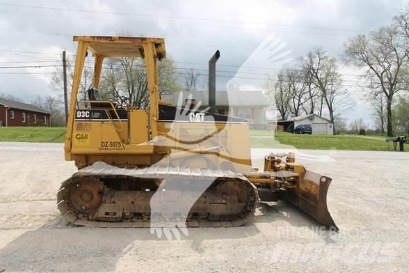 CAT D3C III Bouteurs sur chenilles