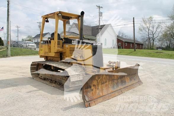 CAT D3C III Bouteurs sur chenilles