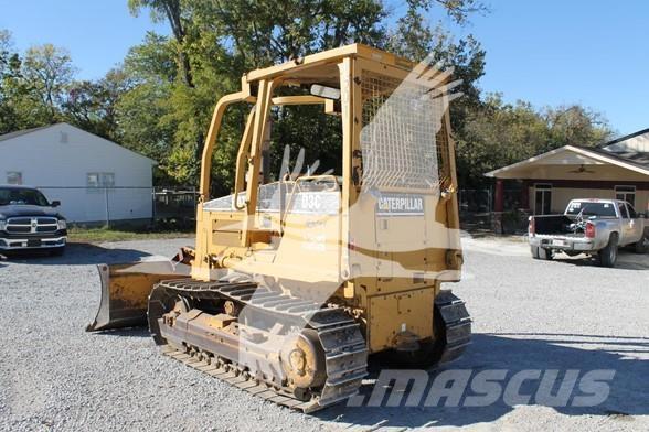 CAT D3C III Bouteurs sur chenilles
