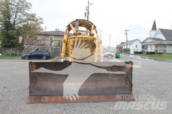 CAT D6C Bouteurs sur chenilles