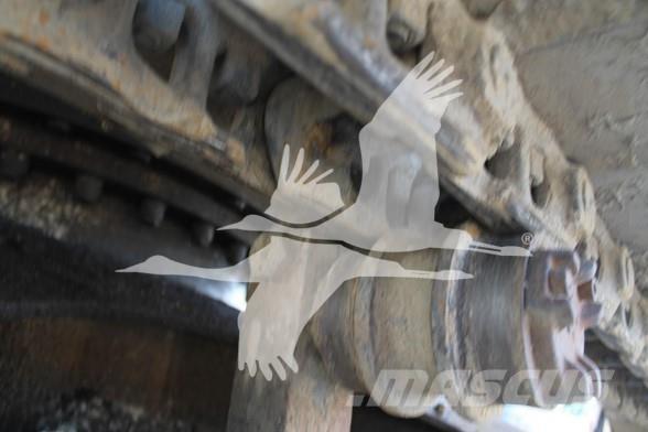 CAT E110B Pelle sur chenilles