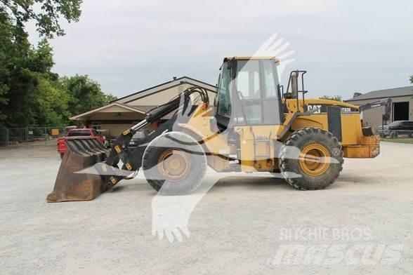 CAT IT62G Chargeuse sur pneus