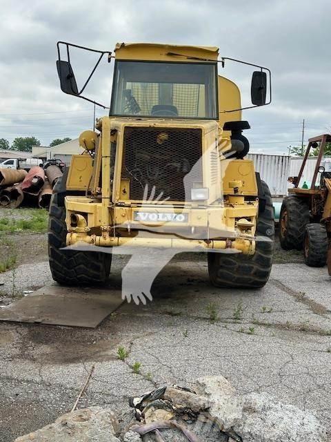 Volvo A25B Camion citerne à eau
