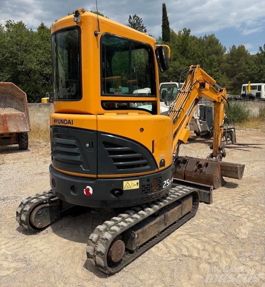 Hyundai R25Z-9 AK Mini pelle < 7t