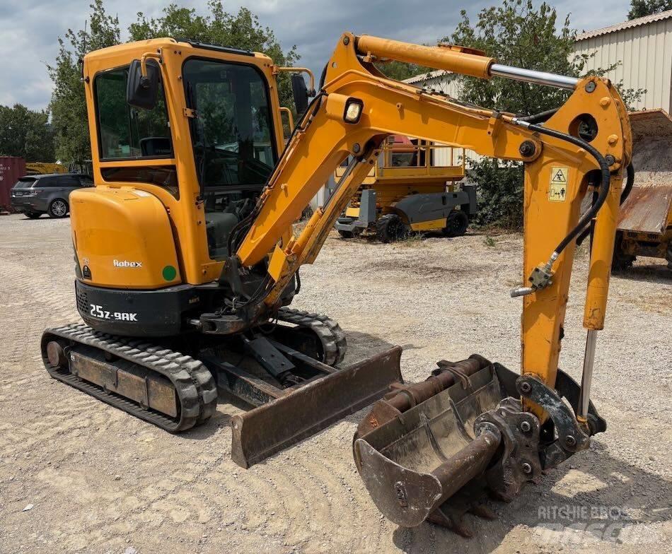 Hyundai R25Z-9 AK Mini pelle < 7t