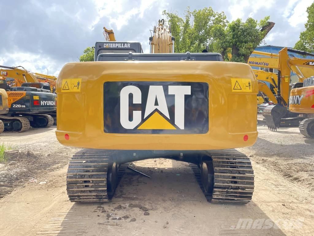 CAT 320D2 Pelle sur chenilles