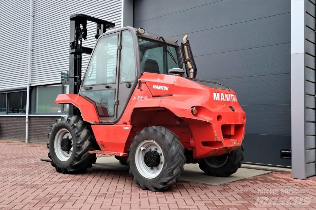 Manitou M 26.4 Chariot tout terrain