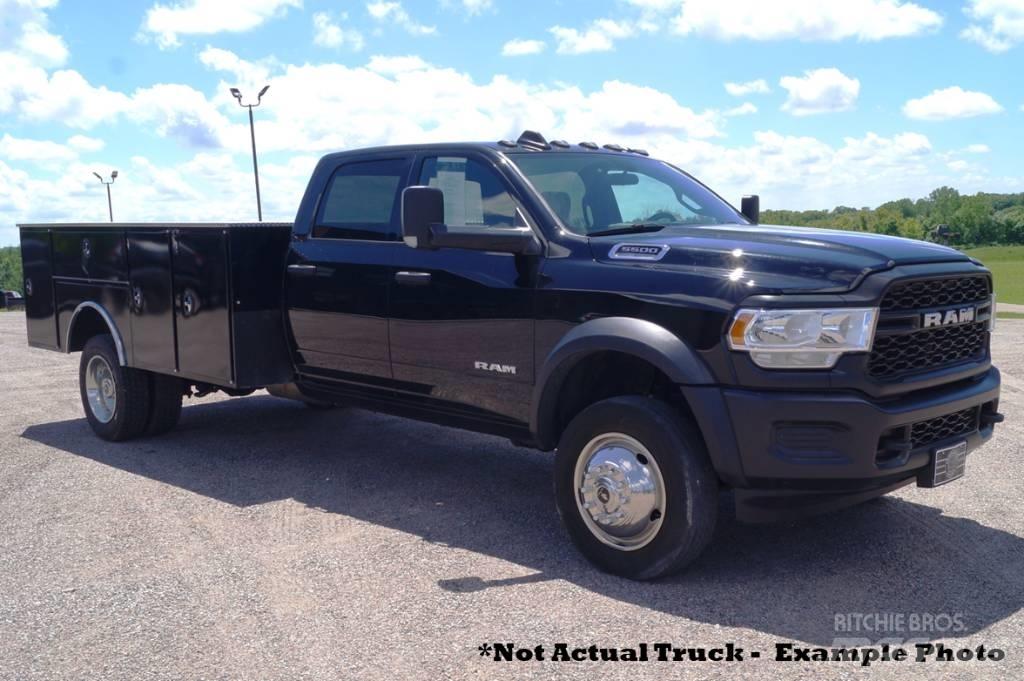 RAM 5500 TRADESMAN Utilitaire benne