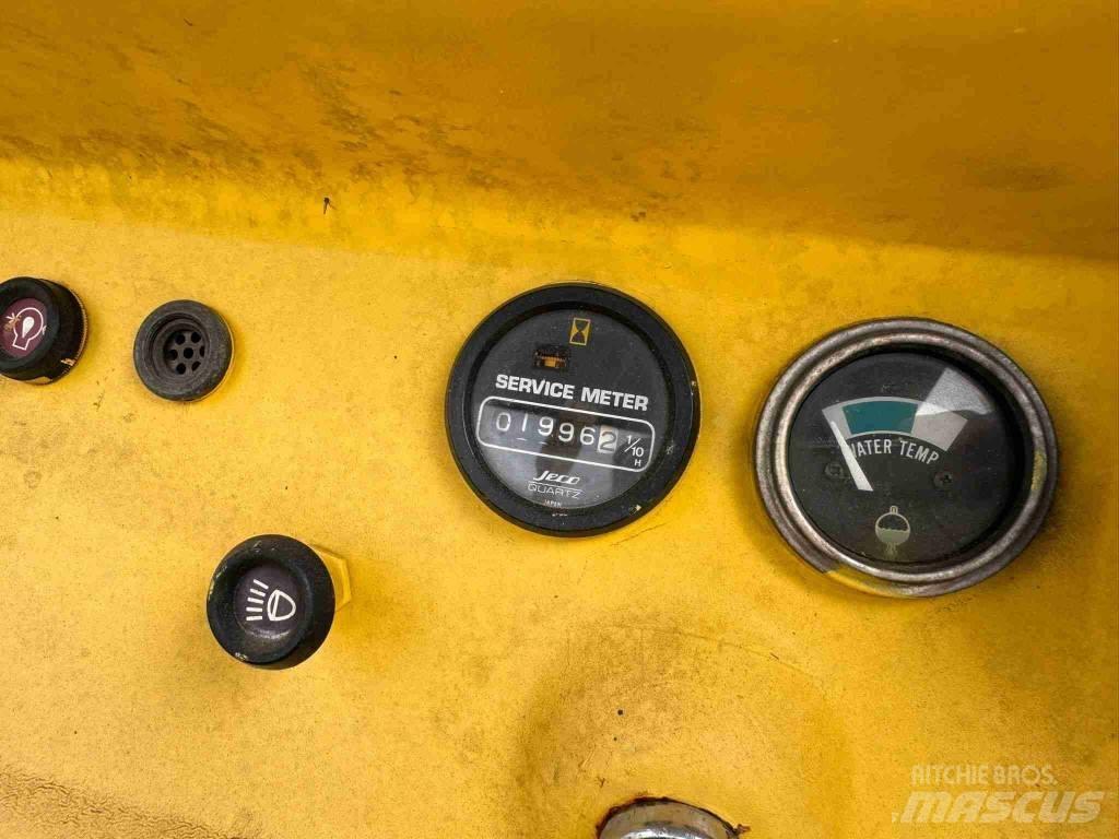 Komatsu D 21 P-5 Bouteurs sur chenilles