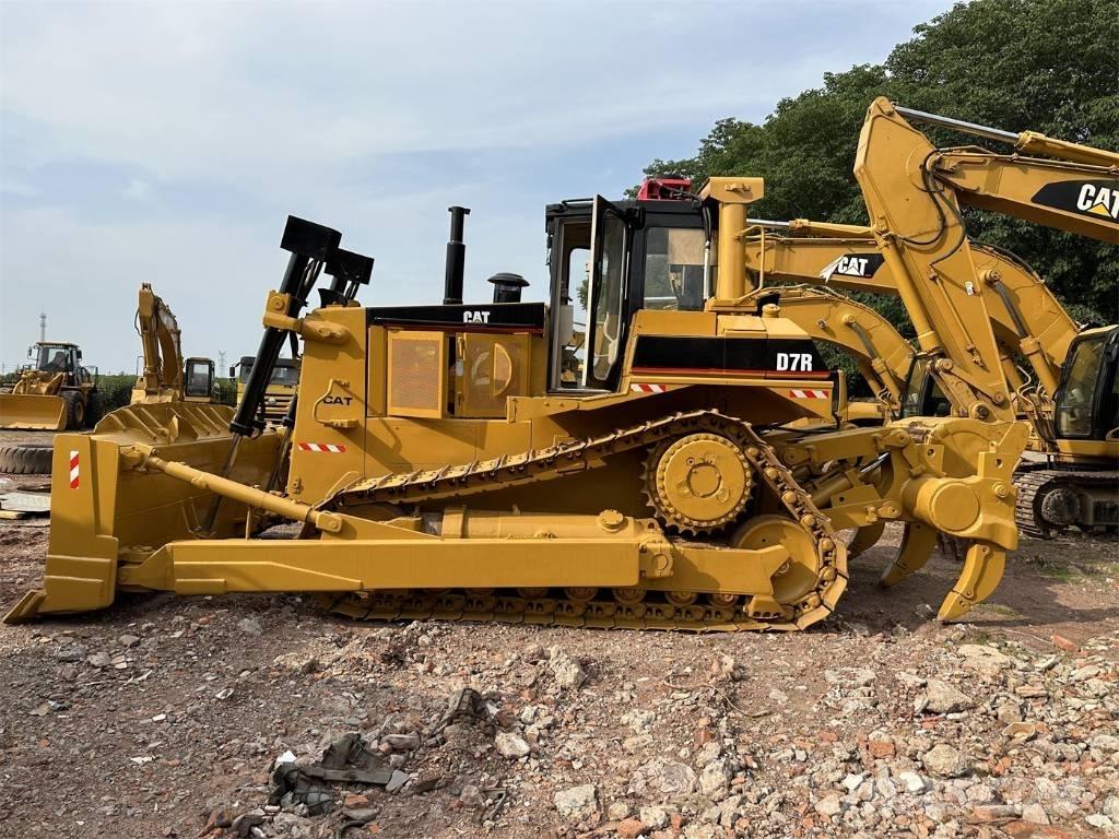 CAT D 7 R Bouteurs sur chenilles