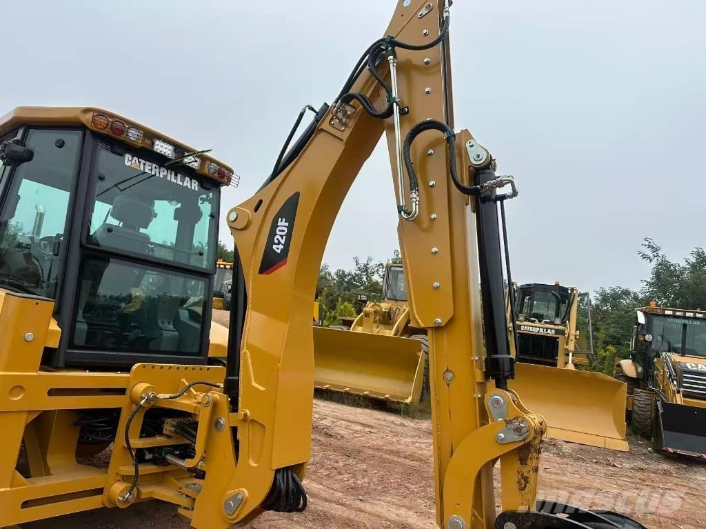 CAT 420 F2 Tractopelle