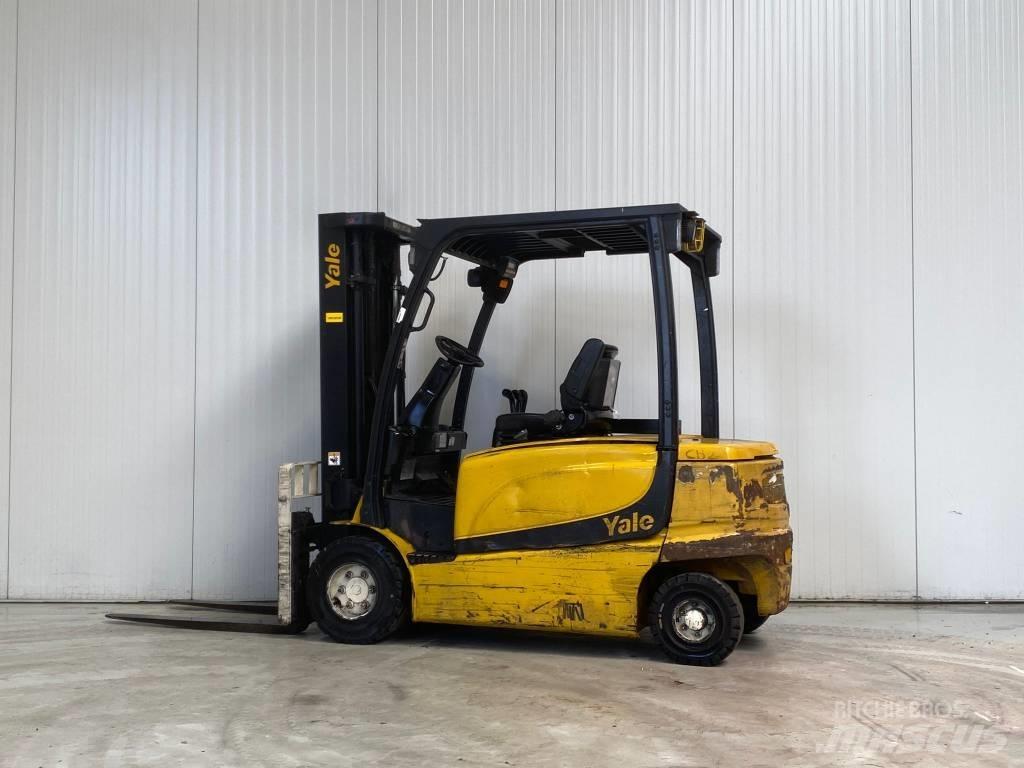 Yale ERP35VL Chariots élévateurs électriques