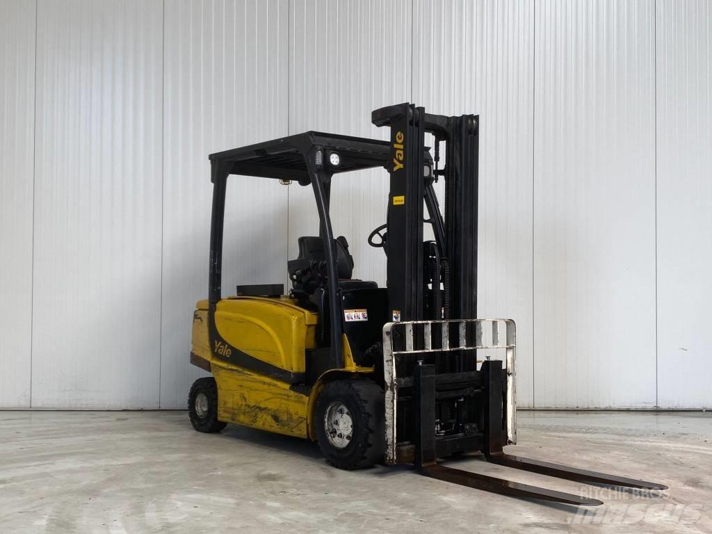 Yale ERP35VL Chariots élévateurs électriques