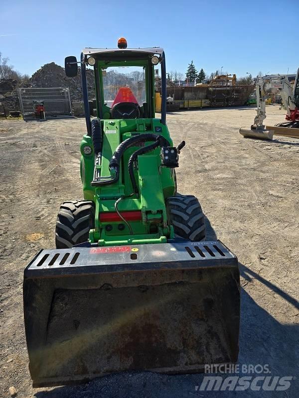 Avant 755 i Chargeuse compacte