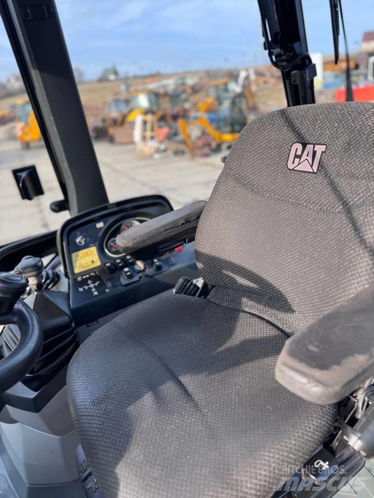 CAT 428 E Tractopelle