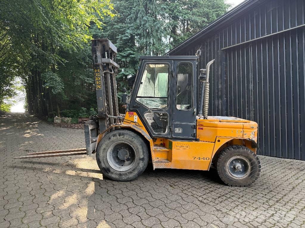Heden 7440 Chariots diesel