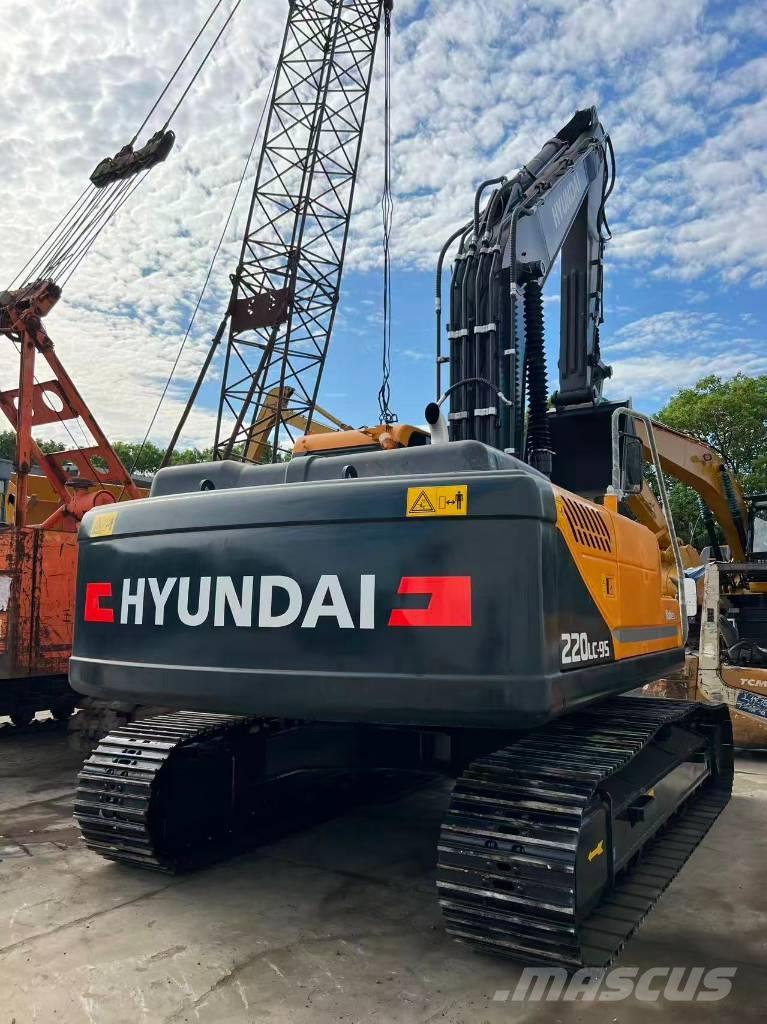 Hyundai R220LC-9S Mini pelle 7t-12t