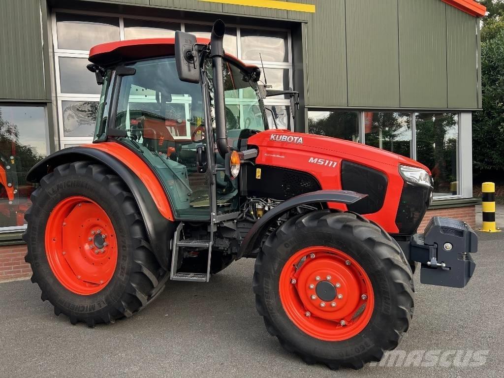 Kubota M 5-111 Tracteur