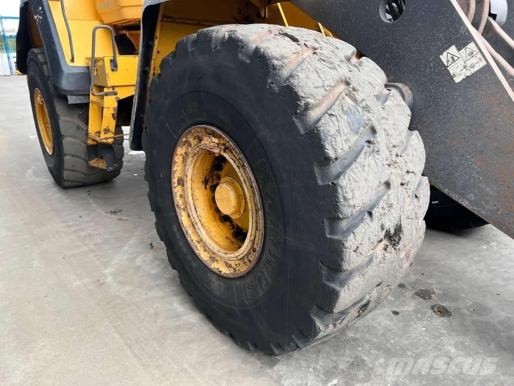 Volvo L180G Chargeuse sur pneus