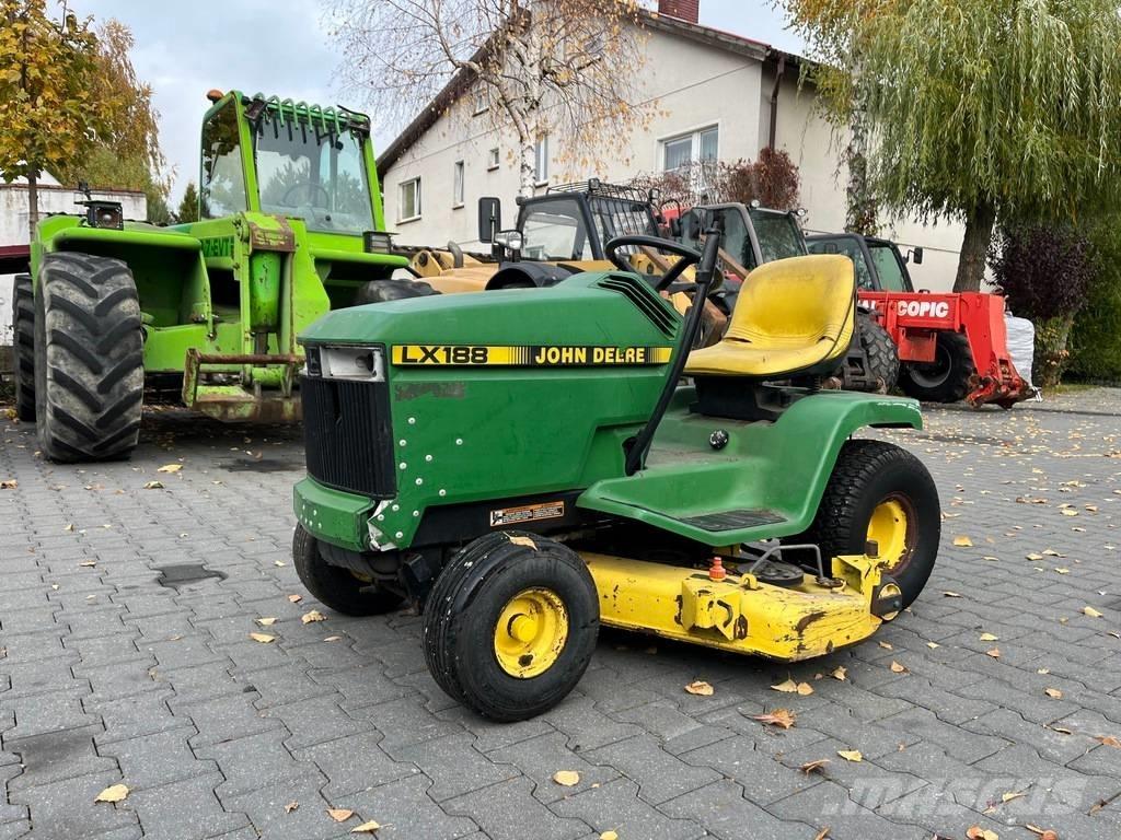 John Deere LX 188 Tondeuses montées
