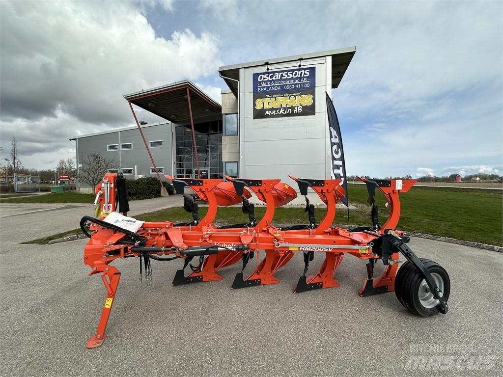 Kubota RM2005V Charrue réversible