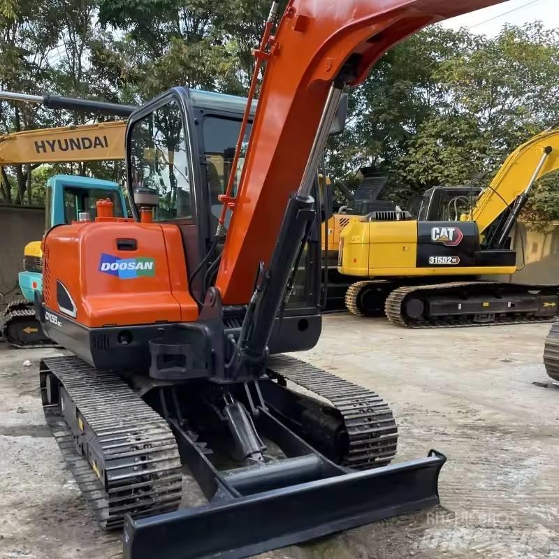 Doosan DX55-9C Mini pelle < 7t