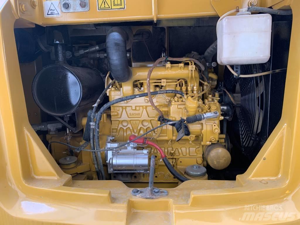 CAT 305.5E2 Pelle sur chenilles