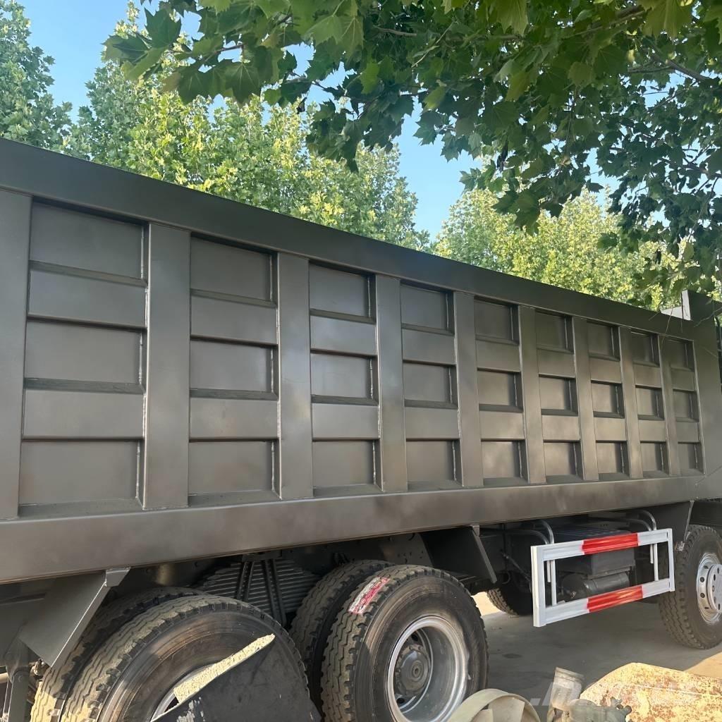 Howo 8*4 371 Camion benne