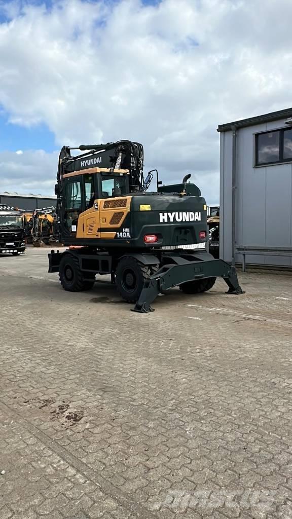 Hyundai HW 140 A Pelle sur pneus