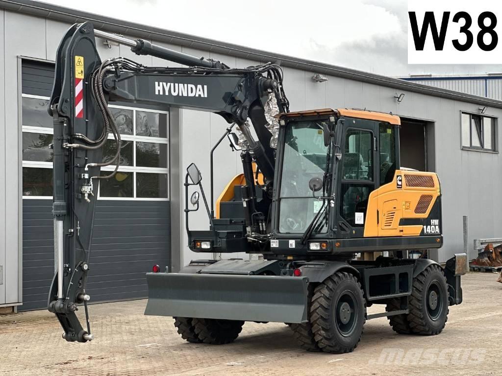 Hyundai HW 140 A Pelle sur pneus