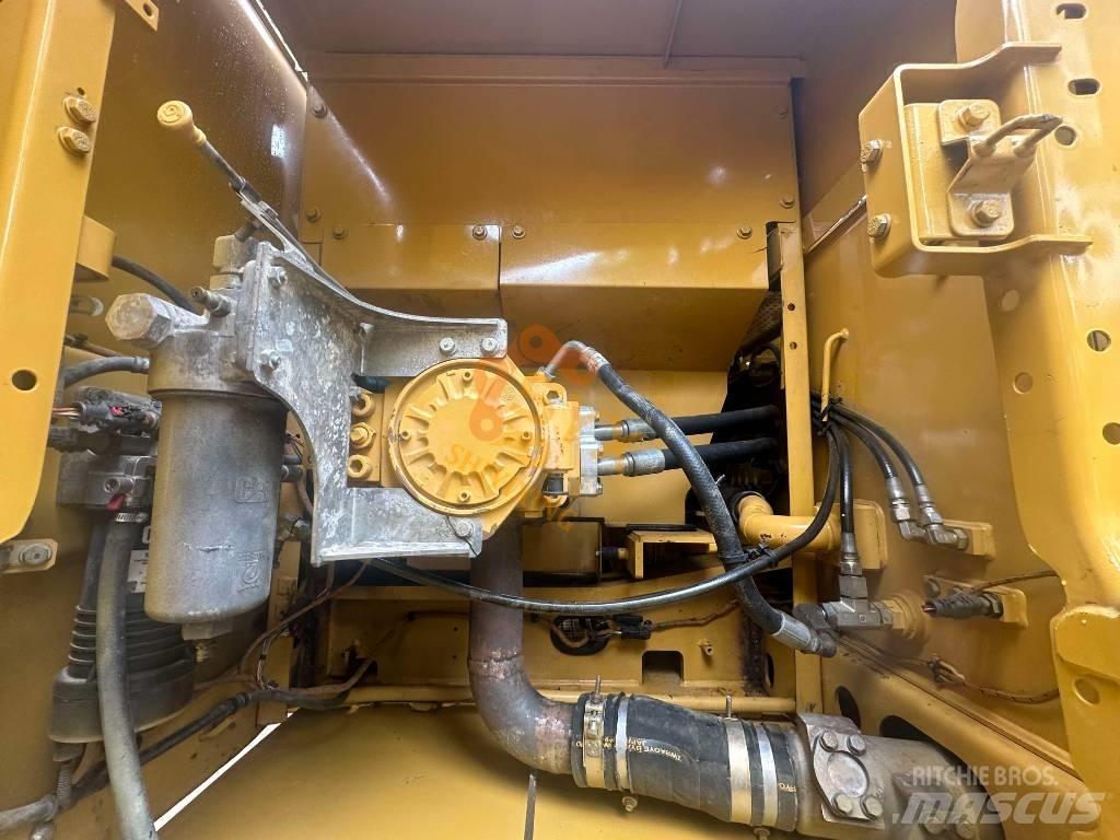 CAT 330 Pelle sur chenilles