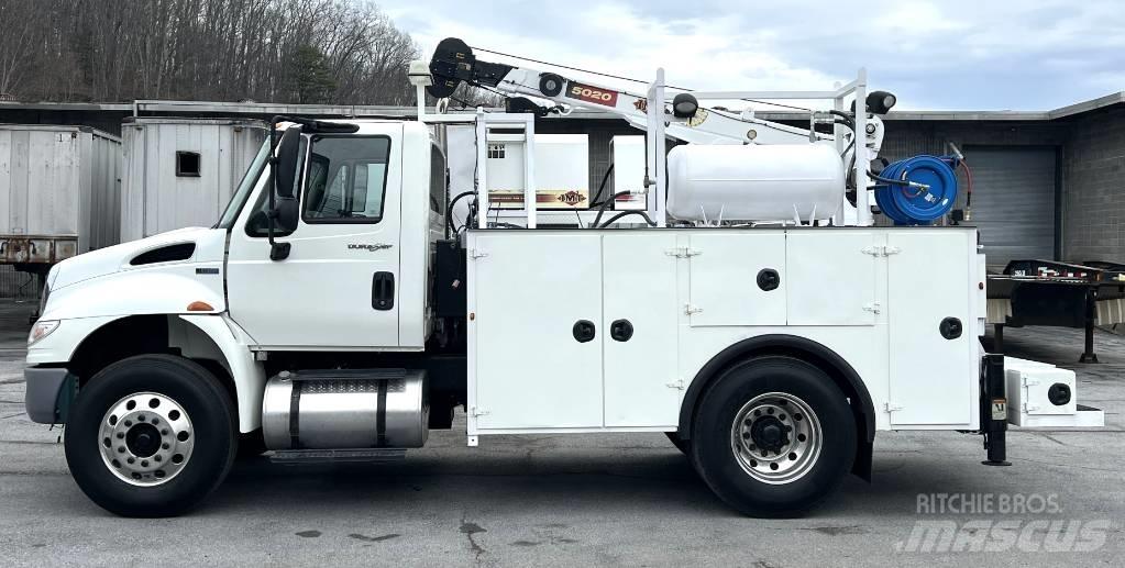 International 4400 Camions et véhicules municipaux