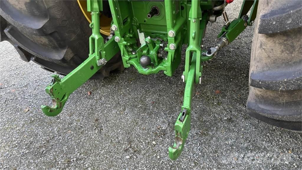 John Deere 6R215 Tracteur