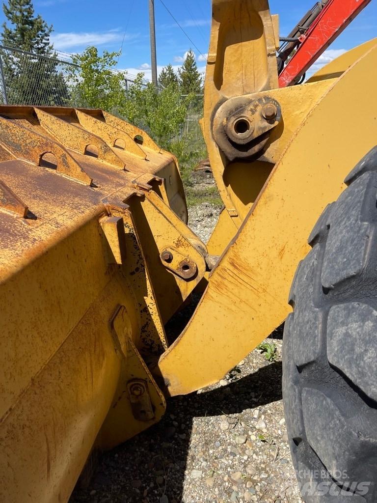 CAT 966 E Chargeuse sur pneus