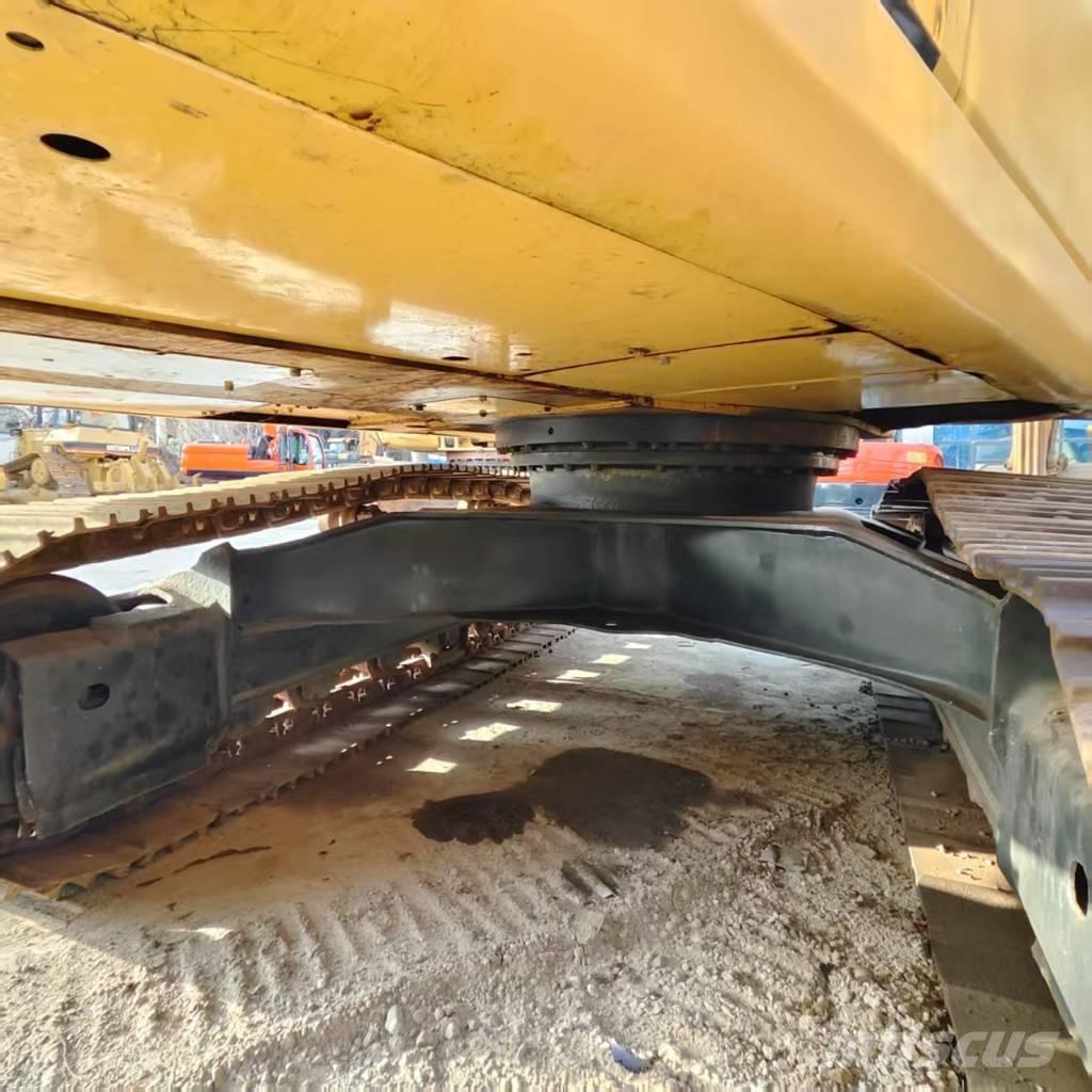Komatsu PC 200-7 Pelle sur chenilles