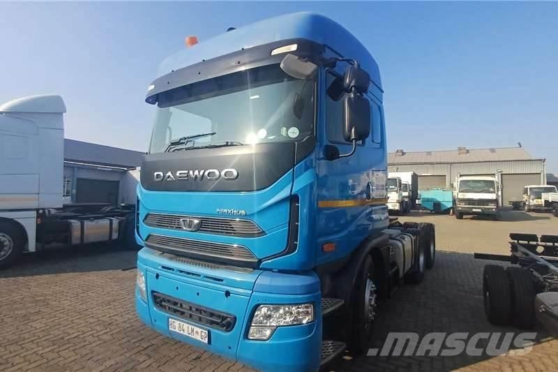 Daewoo KL3TX Autre camion