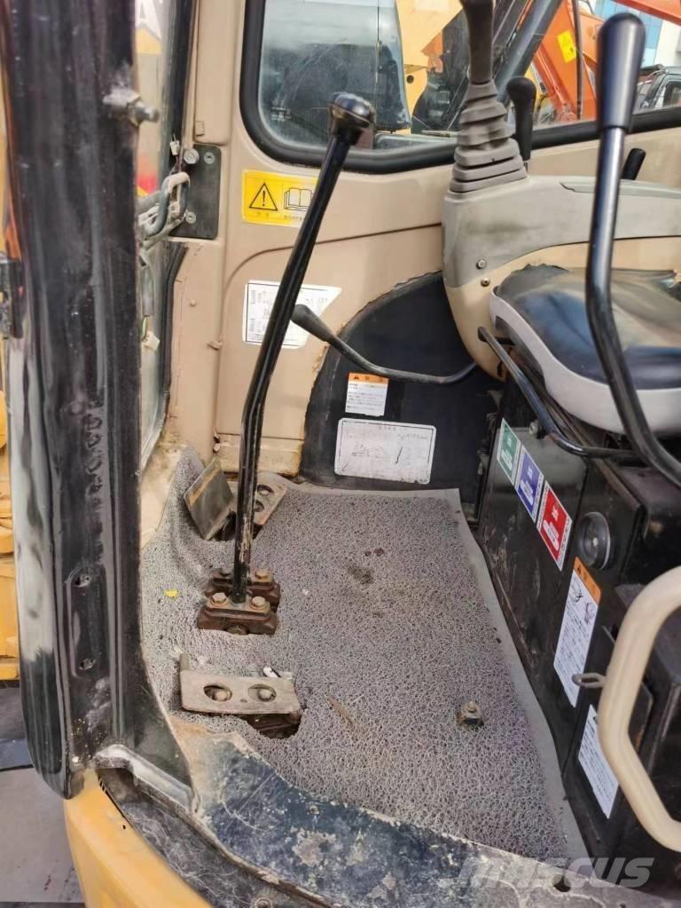 CAT 303 CR Mini pelle < 7t
