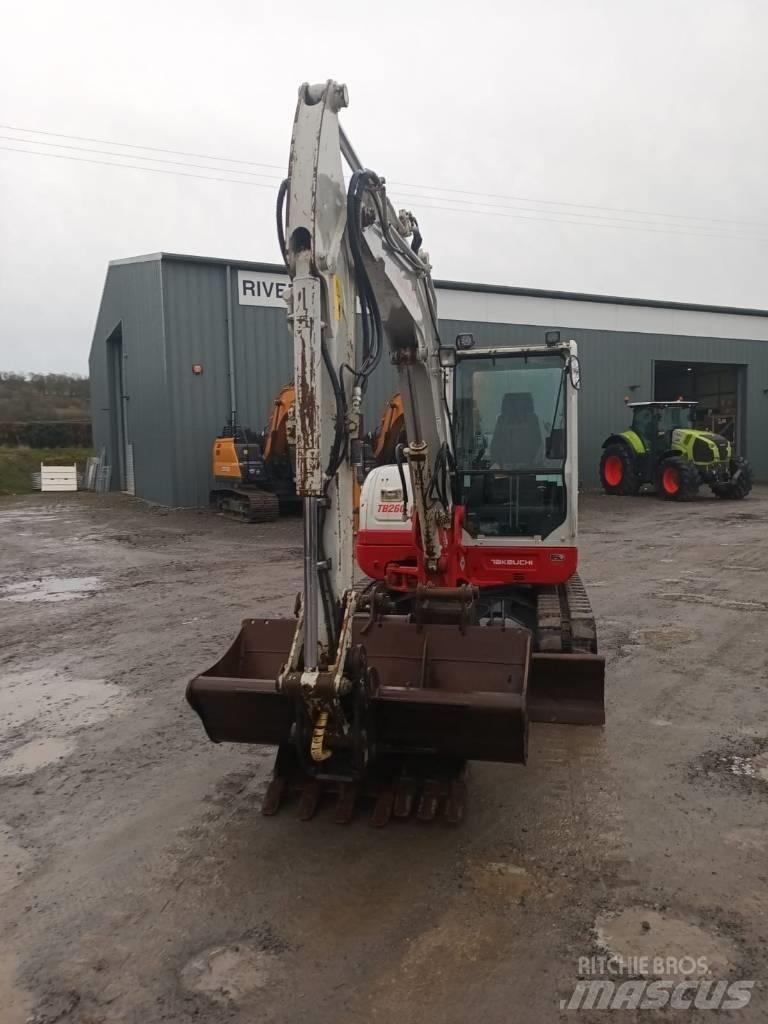 Takeuchi TB 260 Mini pelle < 7t