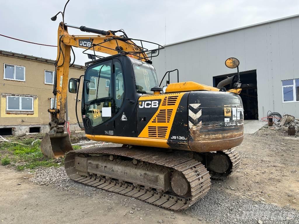 JCB JS 130 LC Pelle sur chenilles
