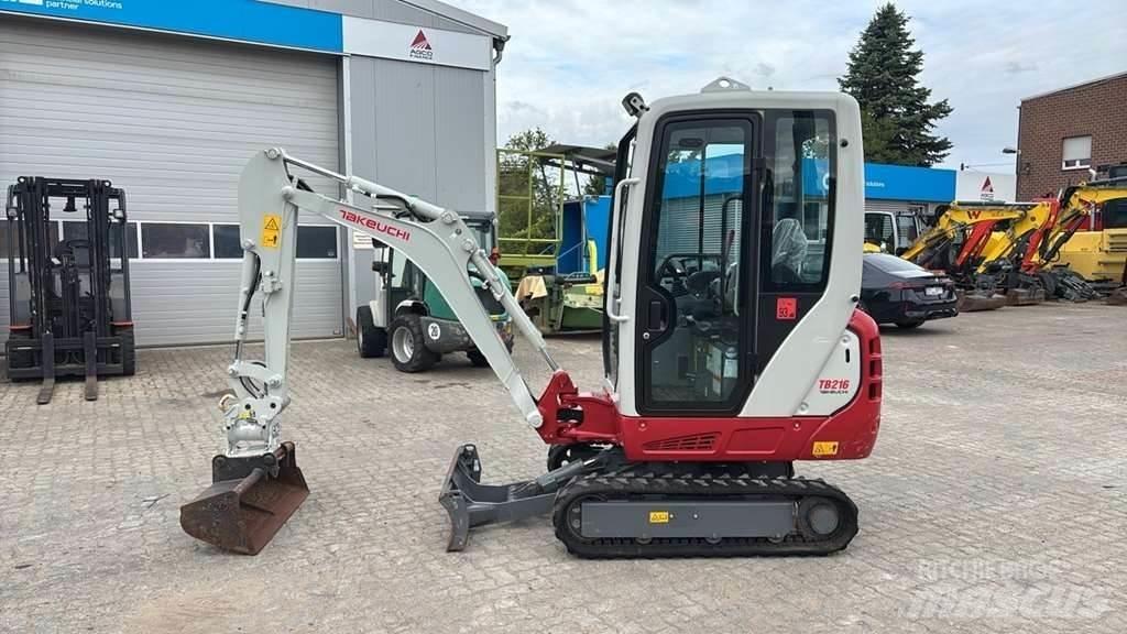 Takeuchi TB216 A Mini pelle < 7t