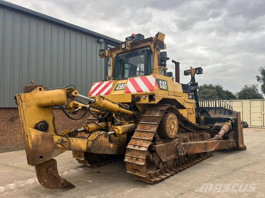 CAT D 9 T Bouteurs sur chenilles