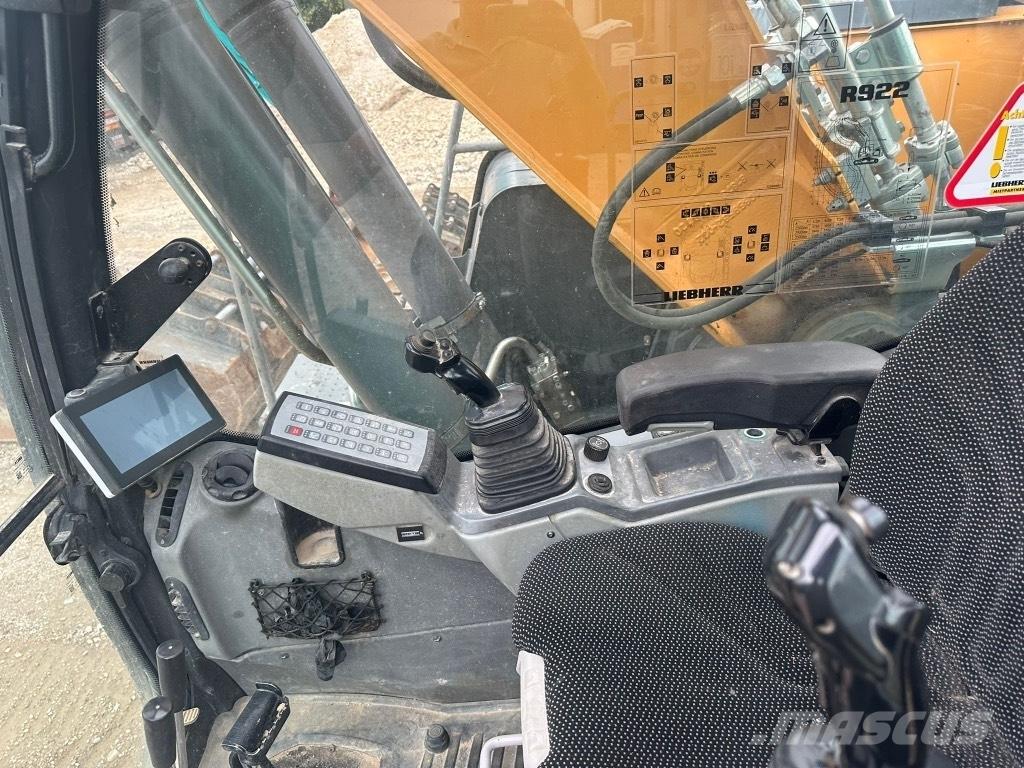 Liebherr R 922 Pelle sur chenilles