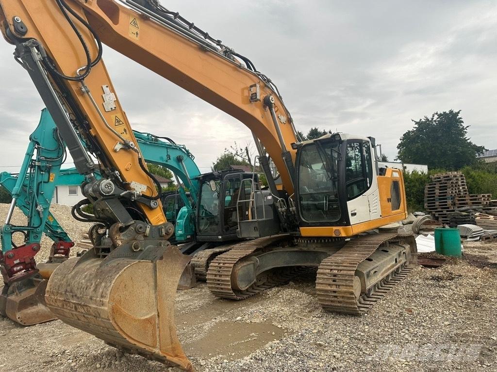 Liebherr R 922 Pelle sur chenilles