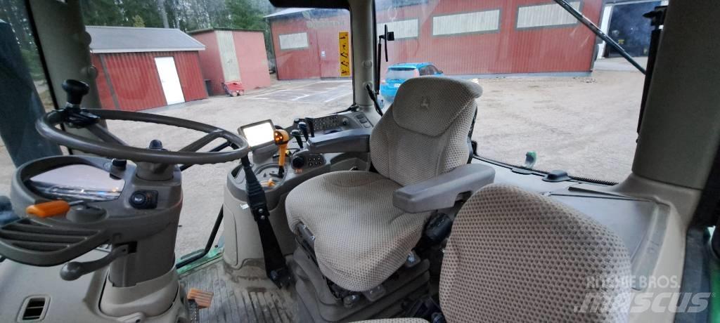 John Deere 6130 R Tracteur