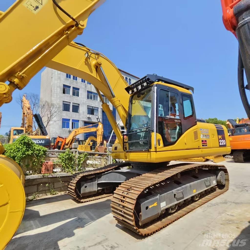 Komatsu PC 220 Pelle sur chenilles