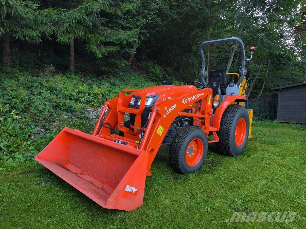 Kubota L1-382 HST Tracteur