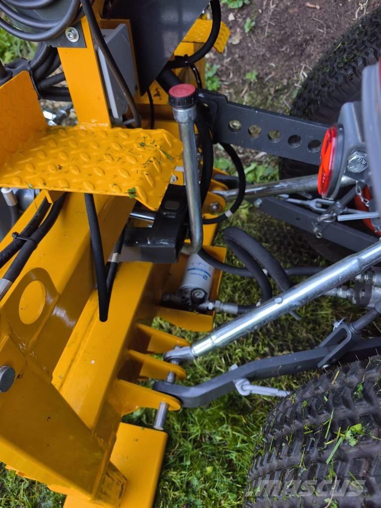 Kubota L1-382 HST Tracteur