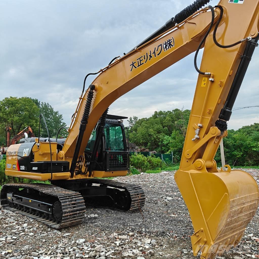 CAT 320 D L Pelle sur chenilles