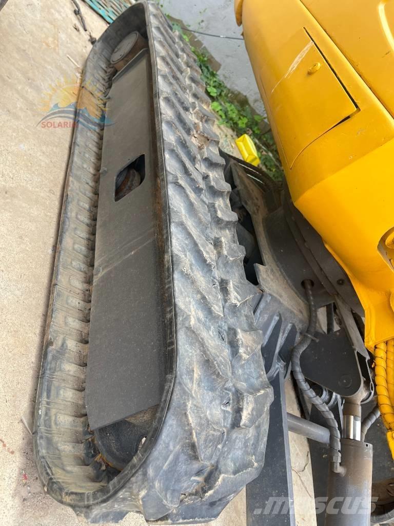 Komatsu PC20MR-3 Mini pelle < 7t