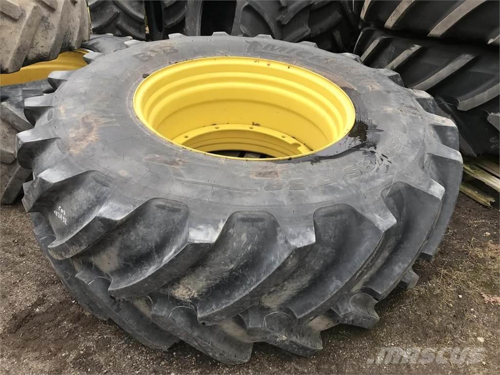 Michelin 650/85R38 Pneus, roues et jantes